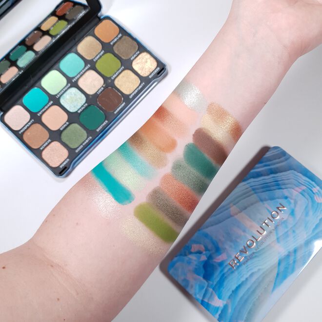 Forever Flawless Chilled Vibes Shadow Palette