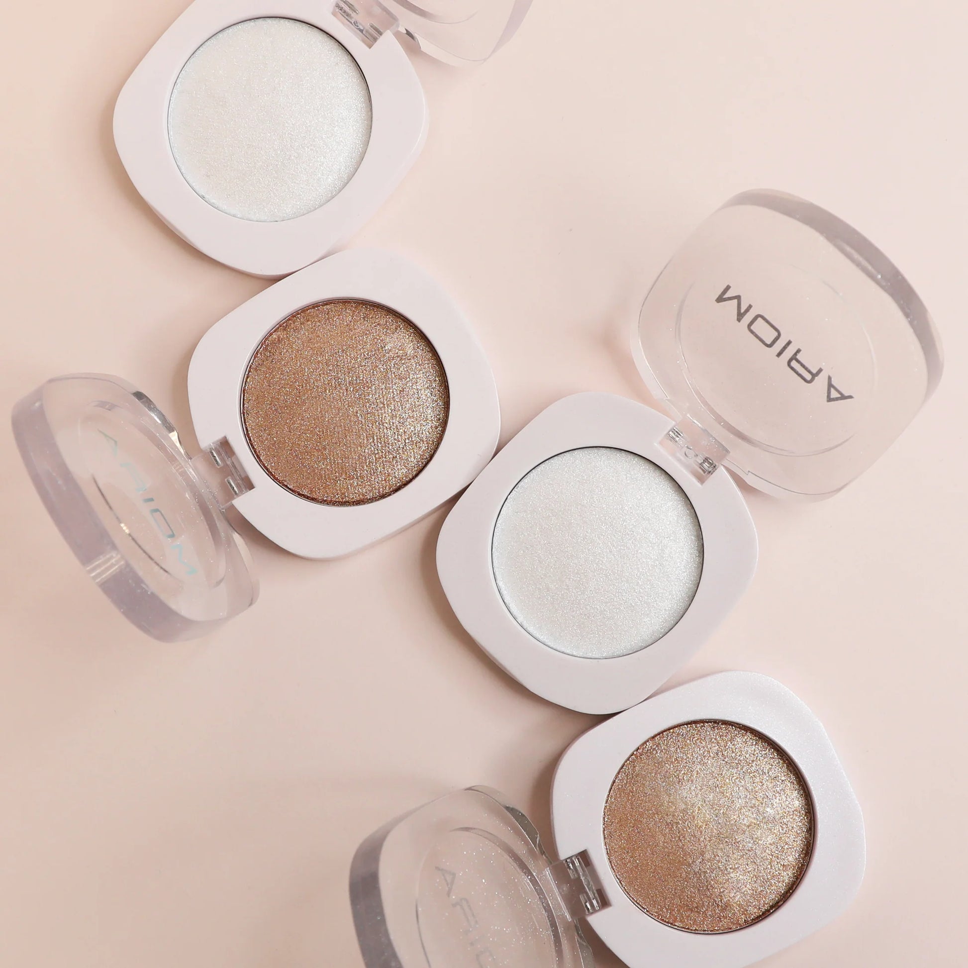 MOIRA Dreamlight Highlighter Balm