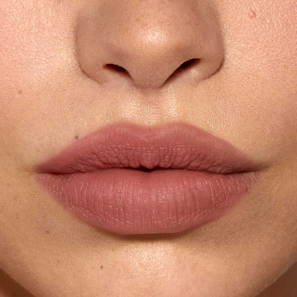 Nabla Beyond Blurry Lipstick