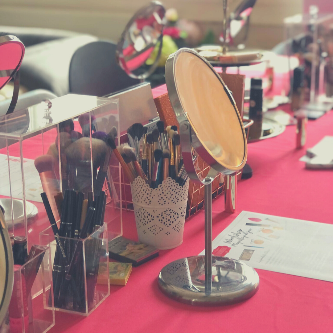 Atelier Maquillage Enterrement Vie de Jeune Fille - Makeup Jour